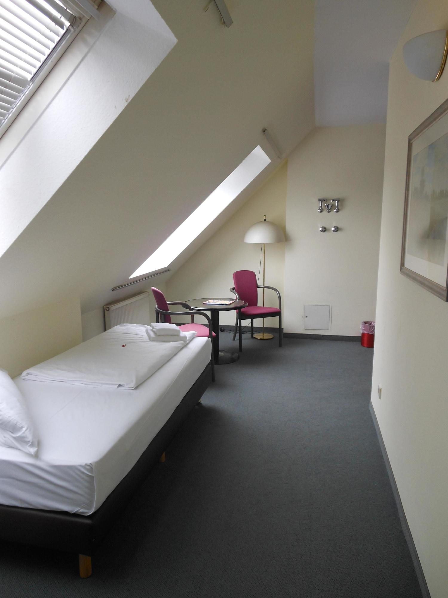Garden Bilk Hafen Otel Düsseldorf Dış mekan fotoğraf