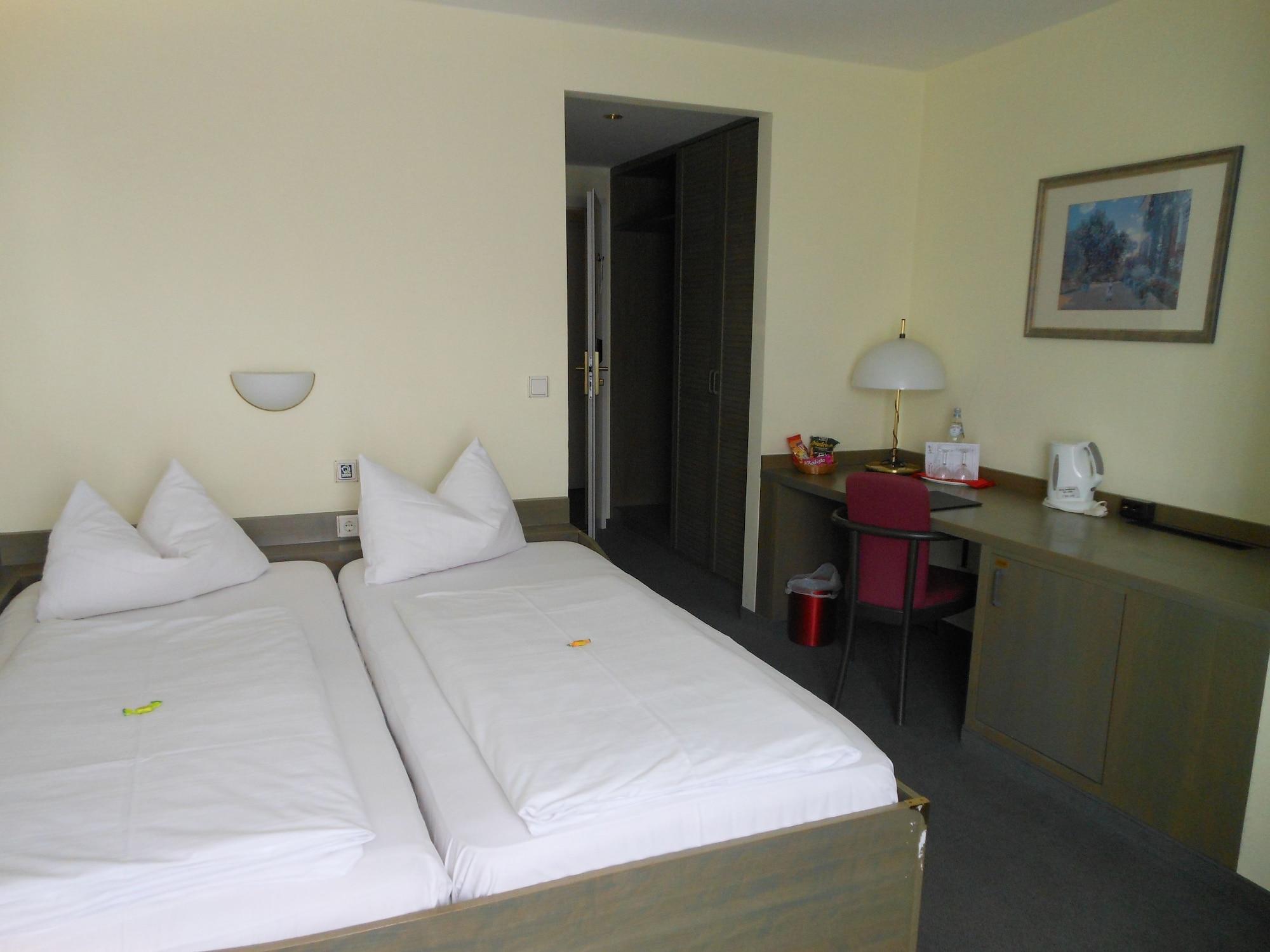Garden Bilk Hafen Otel Düsseldorf Dış mekan fotoğraf
